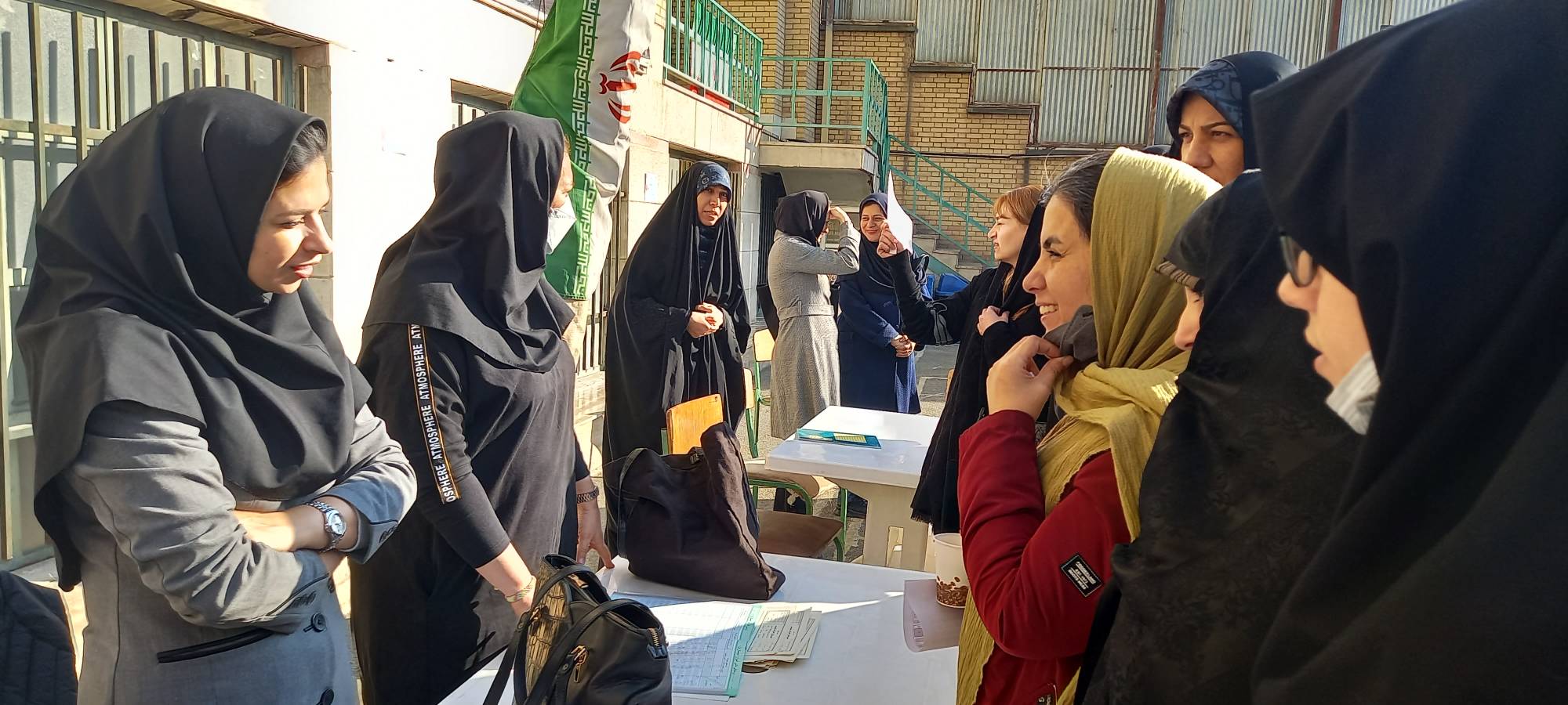 هنرستان فنی دختران